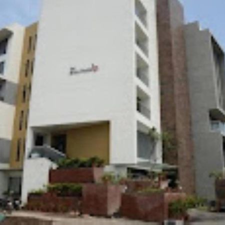 Hotel Krish , Somnath Ngoại thất bức ảnh