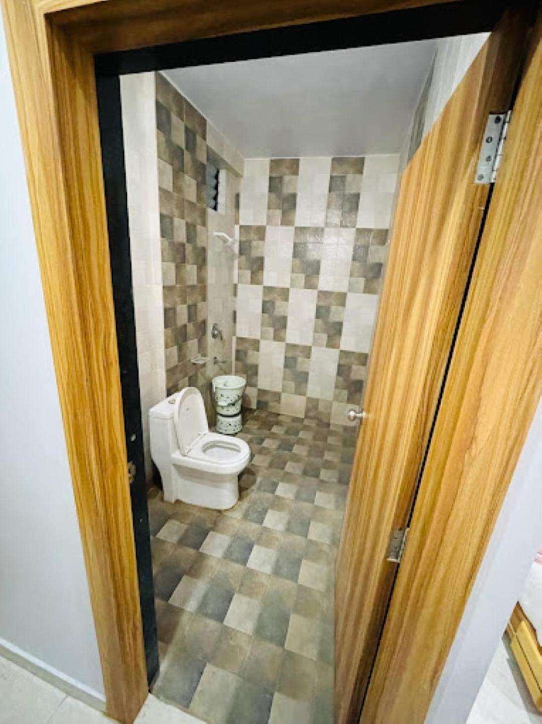 Hotel Krish , Somnath Ngoại thất bức ảnh